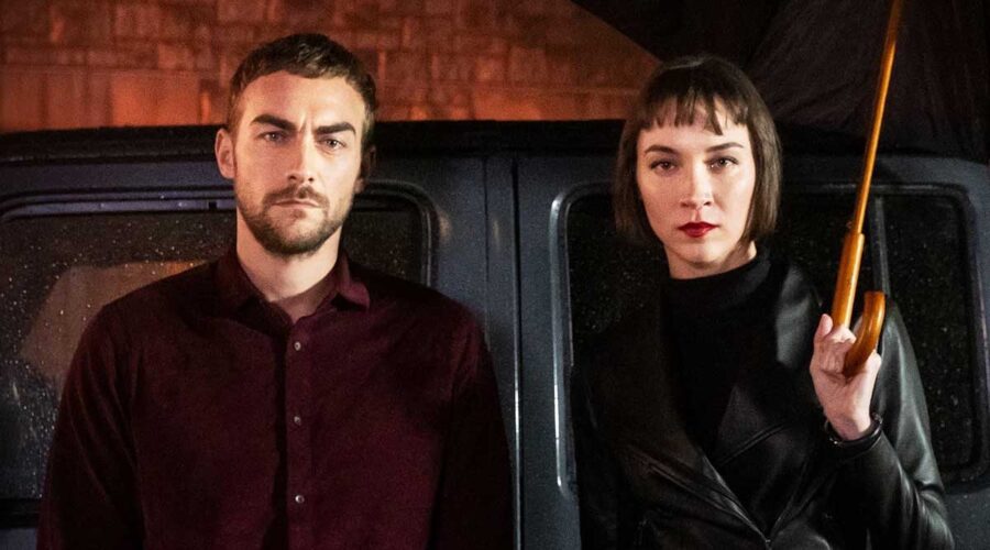 Tom Austen e Sydney Lemmon in una scena di Helstrom. Credits: Marvel Television.