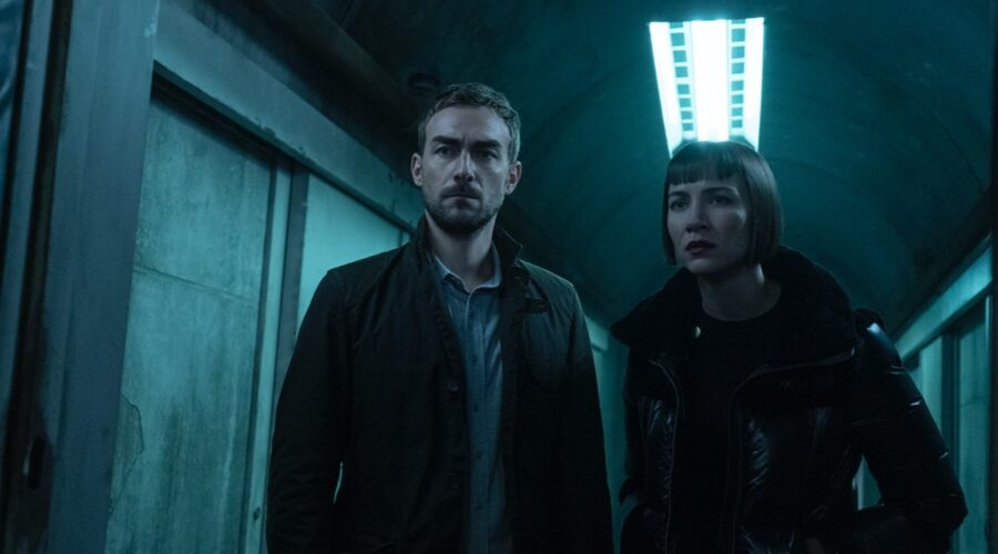 Marvel Helstrom: Daimon (Tom Austen) e Ana (Sydney Lemmon) in una scena della serie. Credits: Disney Plus.