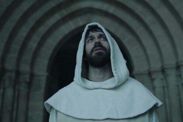 Elías ne El Internado: Las Cumbres. Credits: Amazon Prime Video.