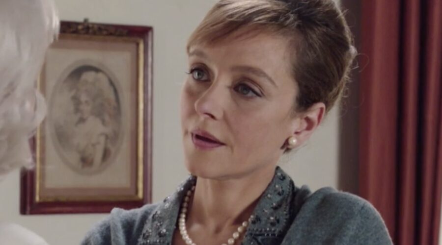 Il Paradiso Delle Signore 5 Silvia Cattaneo Interpretata Da Marta Richeldi Nella Puntata 81 Con Zia Ernesta Credits Rai