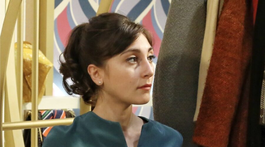 Il Paradiso Delle Signore Elisa Cheli Interpreta Paola Galletti Qui In Una Scena Nella Stagione Daily 2 Credits Rai