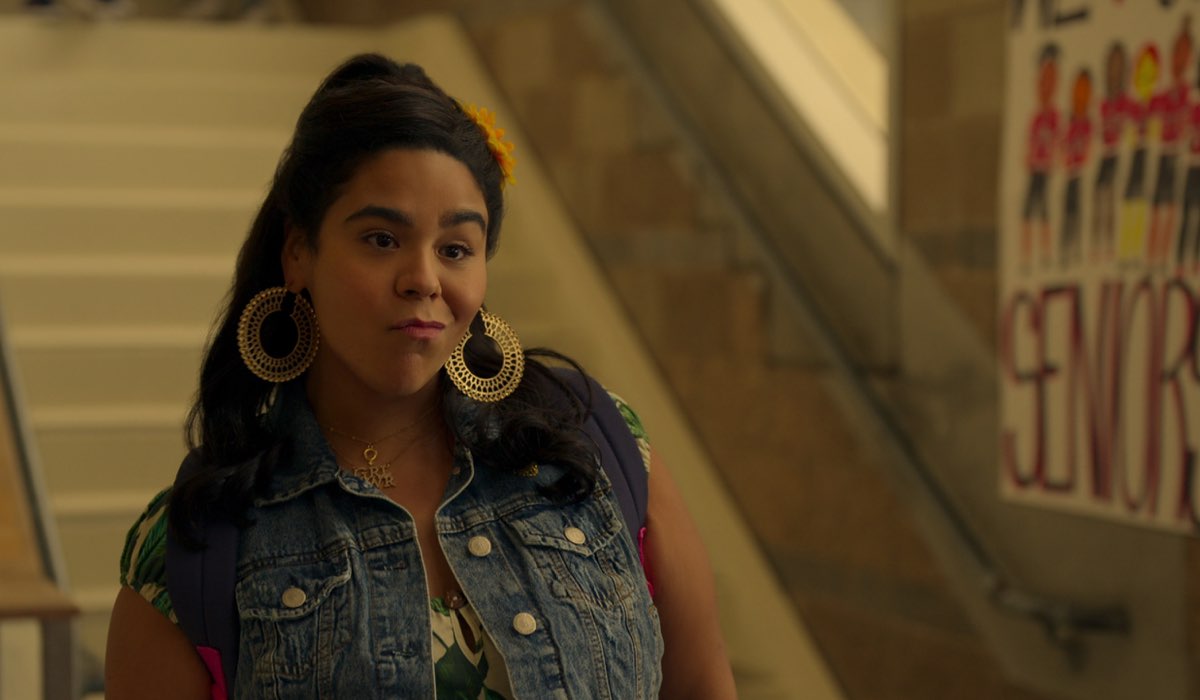 Jessica Marie Garcia Interpreta Jasmine In