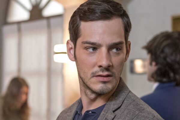 Joel Bosqued Interpreta Leon In El Internado: Las Cumbres. Credits: Amazon Prime Video