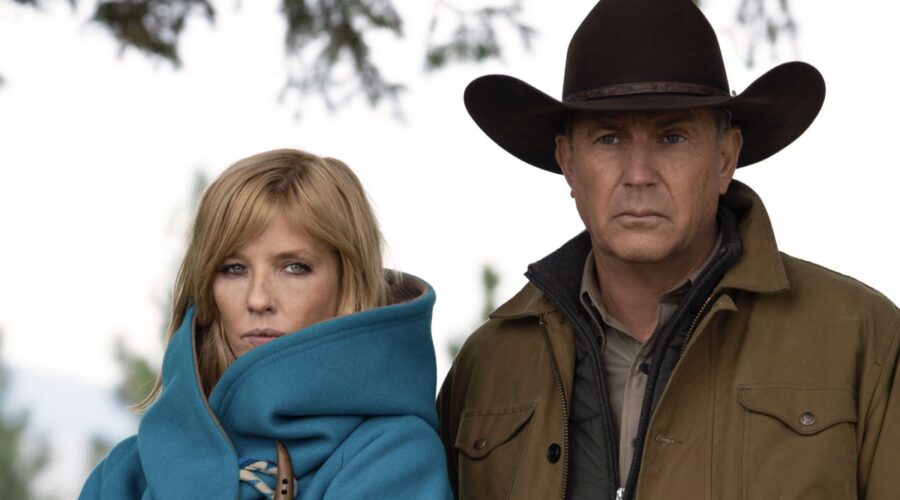 Da sinistra: Kelly Reilly e Kevin Costner in una scena di Yellowstone. Credits: ViacomCBS via Sky Italia.