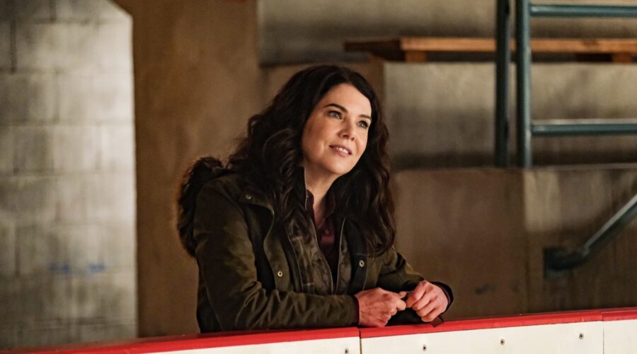 Lauren Graham In Una Scena Di Stoffa Da Campioni. Credits: Disney Plus