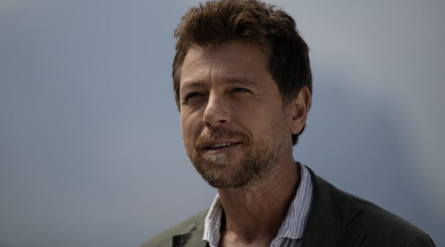 Claudio Gioè (Saverio Lamanna) in una scena di “Màkari”. Credits: Floriana Di Carlo/Rai.