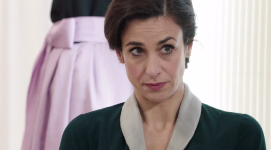 Il Paradiso Delle Signore 5 Gloria Moreau Interpretata Da Lara Komar Qui Nella Puntata 103 Al Paradiso Credits Rai