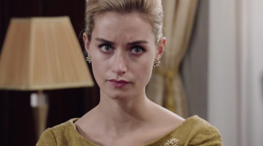 Il Paradiso Delle Signore 5 Ludovica Brancia Di Montalto Interpretata Da Giulia Arena Qui Nella Puntata 90 Al Circolo Credits Rai