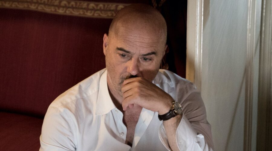 Luca Zingaretti Interpreta Salvo Montalbano qui ne Il Commissario Montalbano Il Metodo Catalanotti Credits: Duccio Giordano E Rai