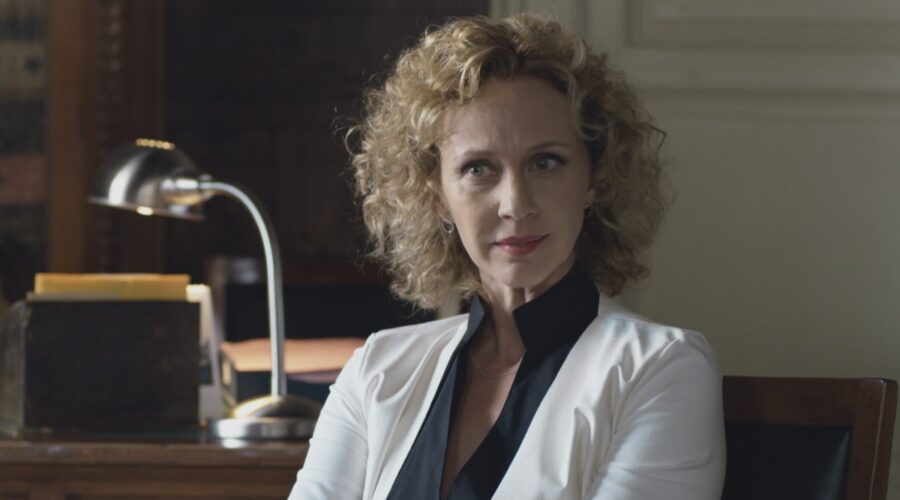 Monica Dugo Interpreta Anita Ne Il Commissario Montalbano 2021 (Il Metodo Catalanotti). Credits: Duccio Giordano/Rai
