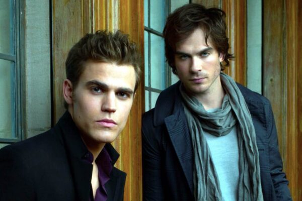 Paul Wesley E Ian Somerhalder In The Vampire Diaries. Credits: Foto Di Andrew Eccles/ © CW /Courtesy Everett Collection