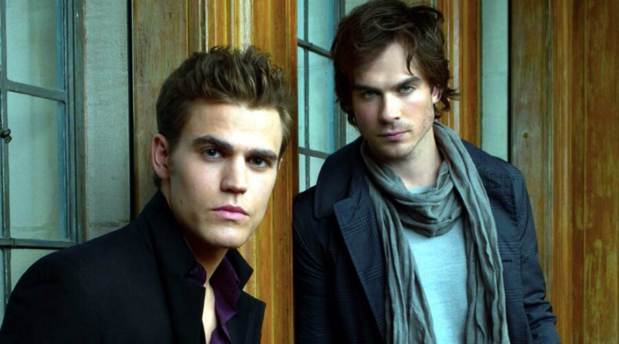 Paul Wesley E Ian Somerhalder In The Vampire Diaries. Credits: Foto Di Andrew Eccles/ © CW /Courtesy Everett Collection