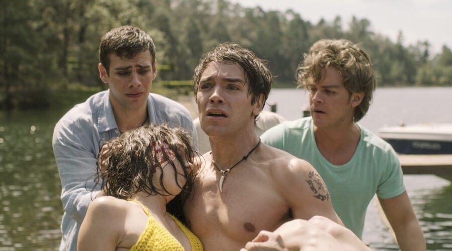 Rodolfo, Sara, Alex e Jose da giovani In Che Fine Ha Fatto Sara Credits: Netflix