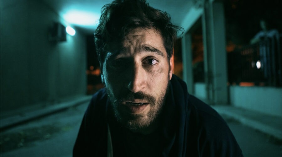 Sebastien Houbani Interpreta Franck Ne Il Leader Credits: Mika Cotellon e Netflix