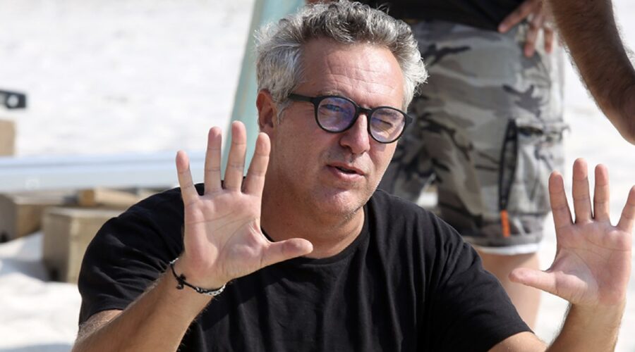 Foto di backstage di Simone Spada durante le riprese di Rocco Schiavone 4 Stagione Credits Rai