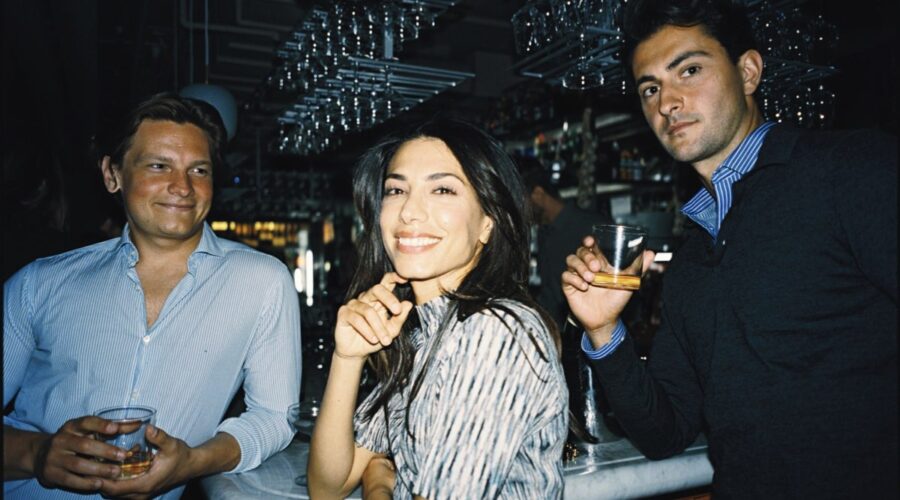 Leya e i protagonisti di Snabba Cash. Credits: Jonas Alarik/Netflix.