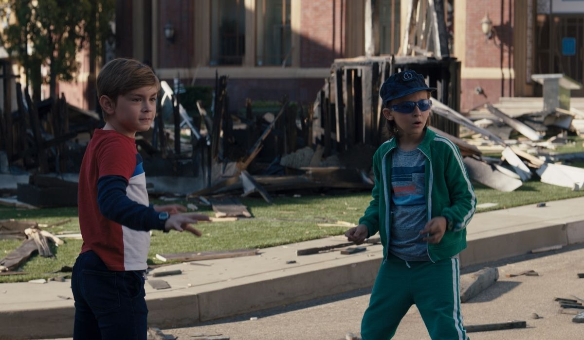 Billy (Julian Hilliard) e Tommy (Jett Klyne) in una scena di WandaVision. Credits: Disney Plus/Marvel Studios. 