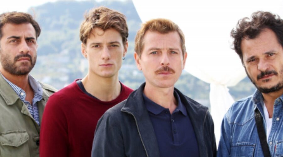 Arturo (Simone Montedoro), Carlo (Antonio Folletto), Michele (Claudio Gioè) e Salvo (Antonio Gerardi) In Sotto Copertura 2- La cattura di Zagaria Credits: Rai