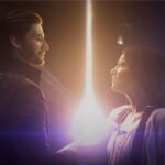 Ben Barnes e Jessie Mei Li in Tenebre e Ossa. Credits: Netflix.