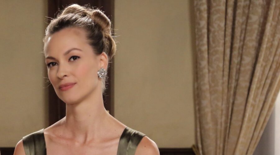 Il Paradiso Delle Signore 5 Greta Oldoni Fiorenza Gramini in un posato Credits P. Bruni e Rai