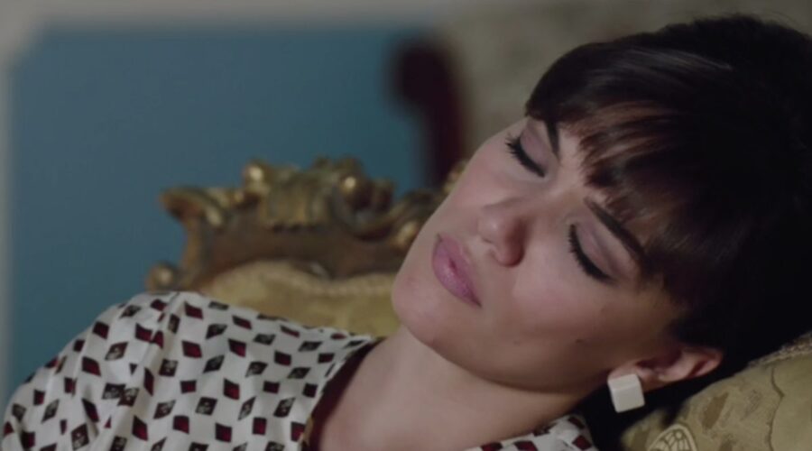 Il Paradiso Delle Signore 5 Puntata 128: Marta Guarnieri In Villa interpretata da Gloria Radulescu Credits Rai