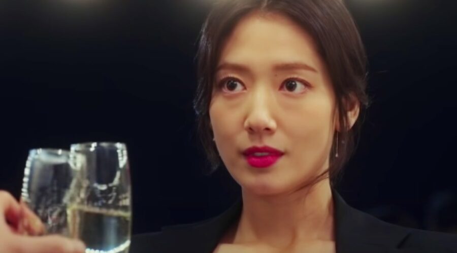 Park Shin-hye (Kang Seo-Hae) in una scena dal Trailer Ufficiale Di Sisyphus serie tv. Credits: Netflix