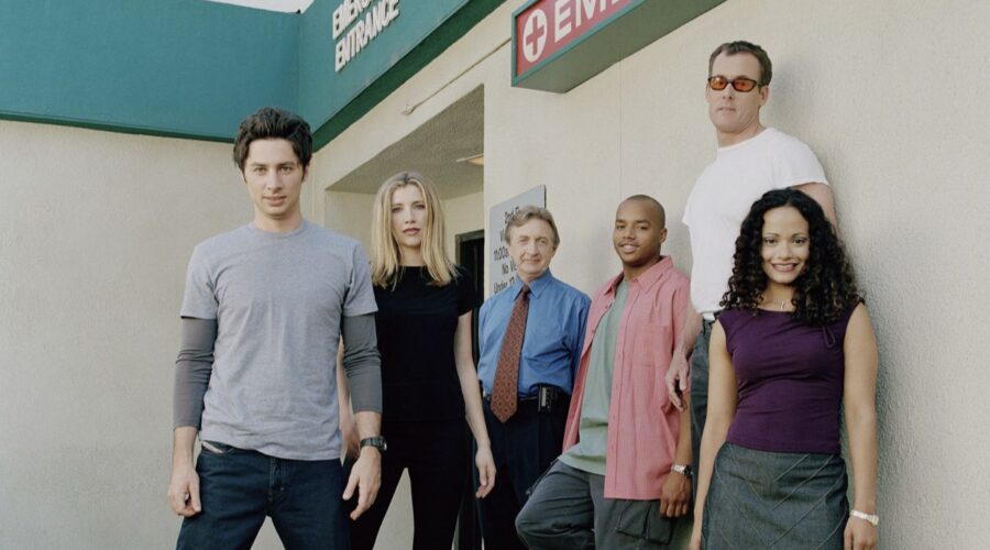 Da sinistra: Zach Braff, Sarah Chalke, Ken Jenkins, Donald Faison, John C. McGinley e Judy Reyes. © Touchstone Television, tutti i diritti riservati.