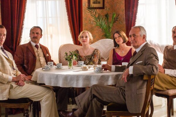 Una Scena Di Seaside Hotel Serie Tv Credits:Tv2000
