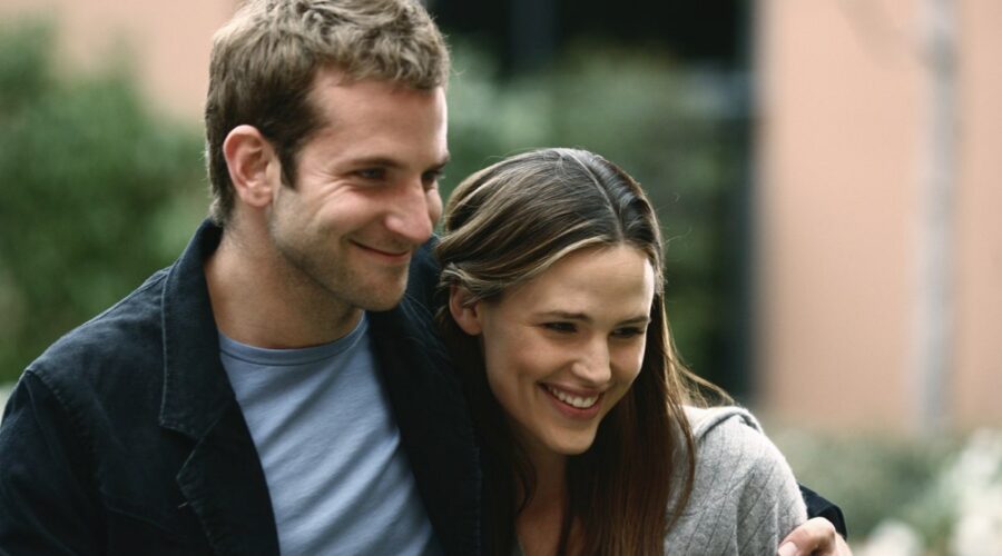 Bradley Cooper e Jennifer Garner In Alias Credits: Disney Plus