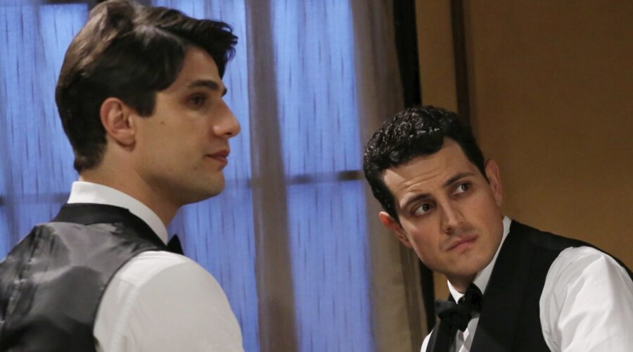 Il Paradiso Delle Signore 4: Pietro Masotti e Emanuel Caserio nei panni di Marcello Barbieri Salvatore Amato, qui in Caffetteria Credits P. Bruni e Rai