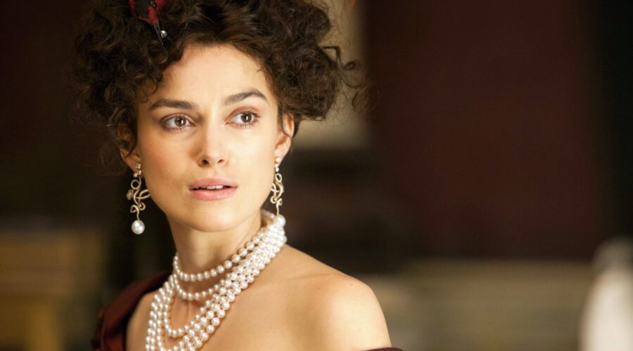 Keira Knightley In Anna Karenina (2012). Credits: Foto Di Laurie Sparham/©Focus Features/Courtesy Everett Collection
