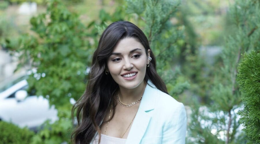 Love Is In The Air, Eda Yıldız interpretata da Hande Erçel. Credits: Mediaset