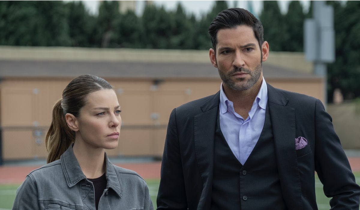 Da sinistra: Chloe (Lauren German) e Lucifer (Tom) Ellis in una scena di Lucifer 5B. Credits: John P. Fleenor/Netflix.