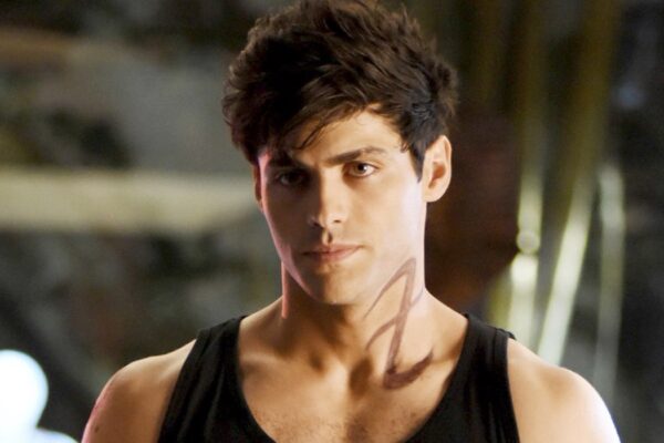 shadowhunters alec matthew daddario John Medland:©Freeform:courtesy Everett Collection