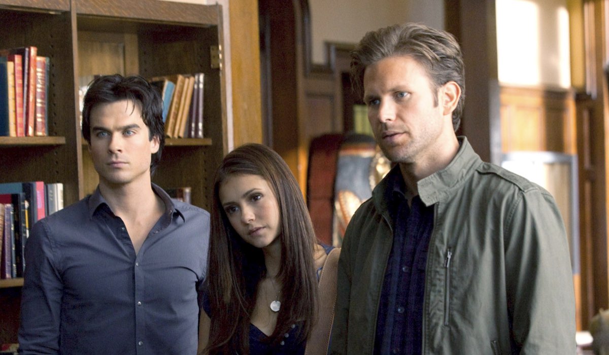 the vampire diaries foto da everett collection Ian Somerhalder, Nina Dobrev e Matt Davis