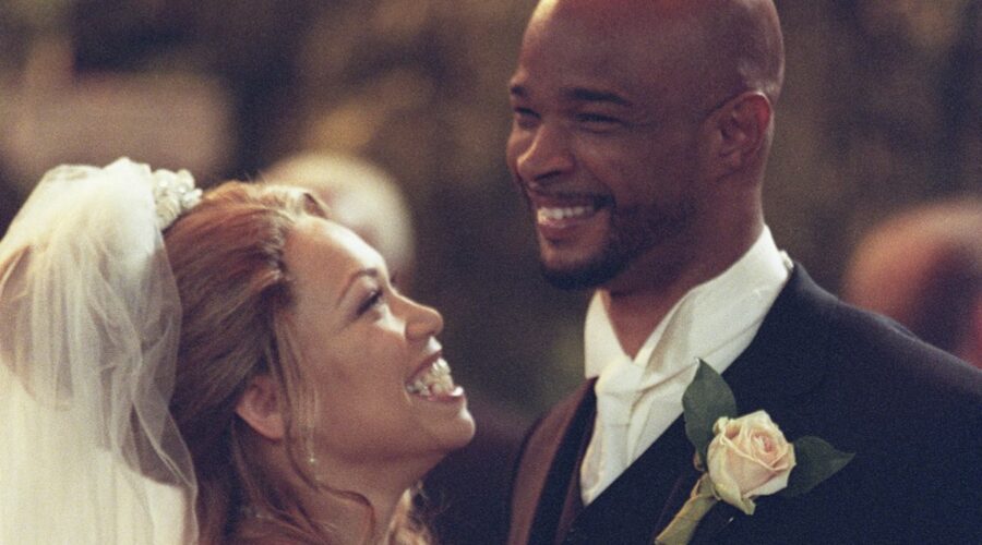 Da sinistra: Tisha Campbell-Martin e Damon Wayans in una scena di “Tutto in Famiglia”. Credits: Touchstone TV/Disney Plus.