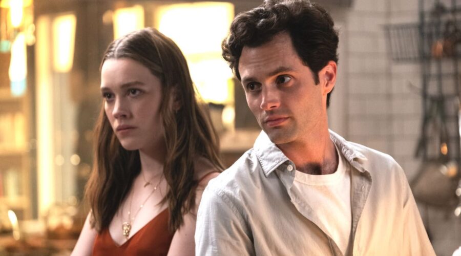 Victoria Pedretti E Penn Badgley In You 2x04. Credits: Beth Dubber/Netflix