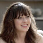 Zooey Deschanel nei panni di Jess in “New Girl”. Credits: 20th Century Fox/Disney Plus.