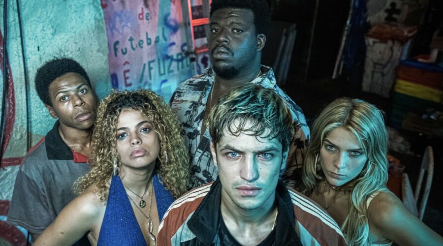 I protagonisti della serie “Dom”, dal 4 giugno su Amazon Prime Video. Credits: Amazon.