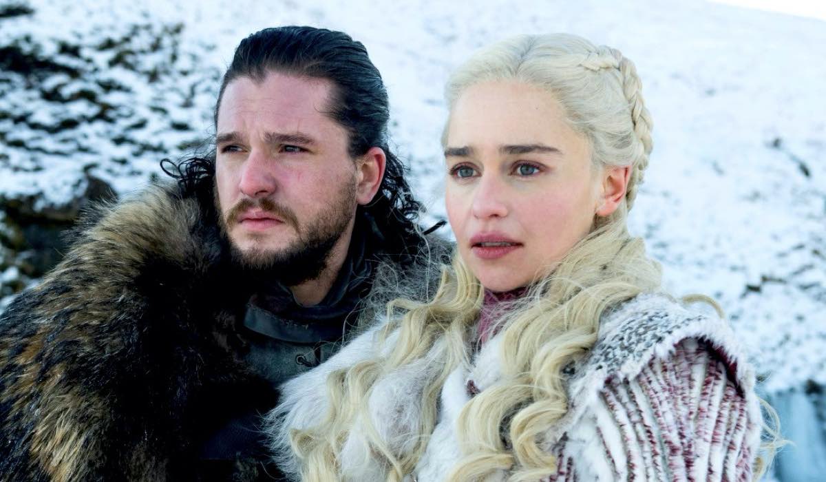 Kit Harington (Jon Snow) e Emilia Clarke (Daenerys Targaryen) in Game Of Thrones Serie TV. Credits: Sky E HBO