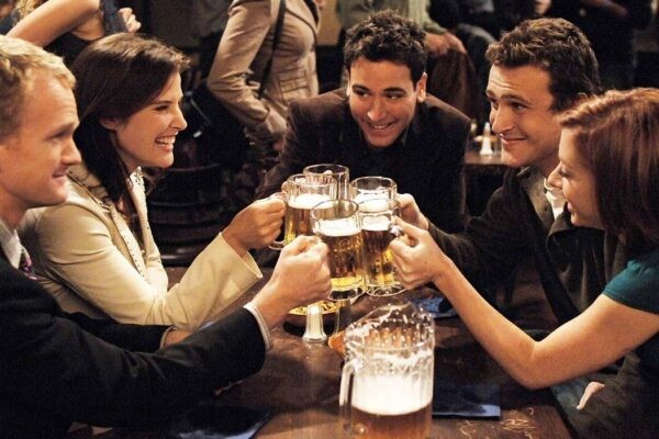 I protagonisti della serie televisiva How I Met Your Mother. Credits: 20th Century Fox Television/Bays & Thomas Productions