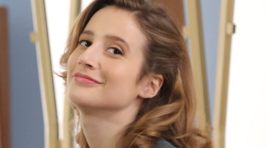 Il Paradiso Delle Signore 4: Dora Vianello interpretata da Mariavittoria Cozzella. Credits: P. Bruni e Rai