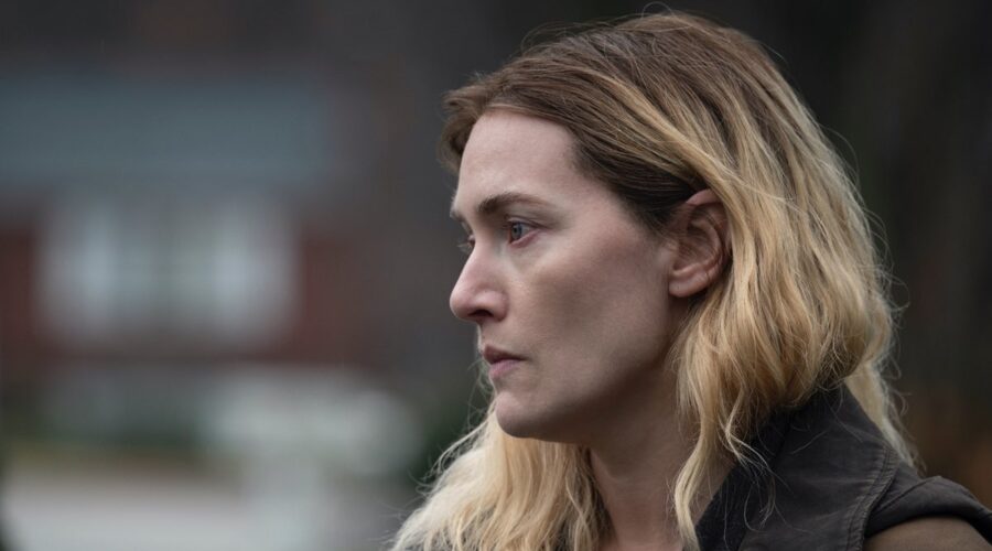 Kate Winslet (Mare) In Omicidio a Easttown. Credits: Sky