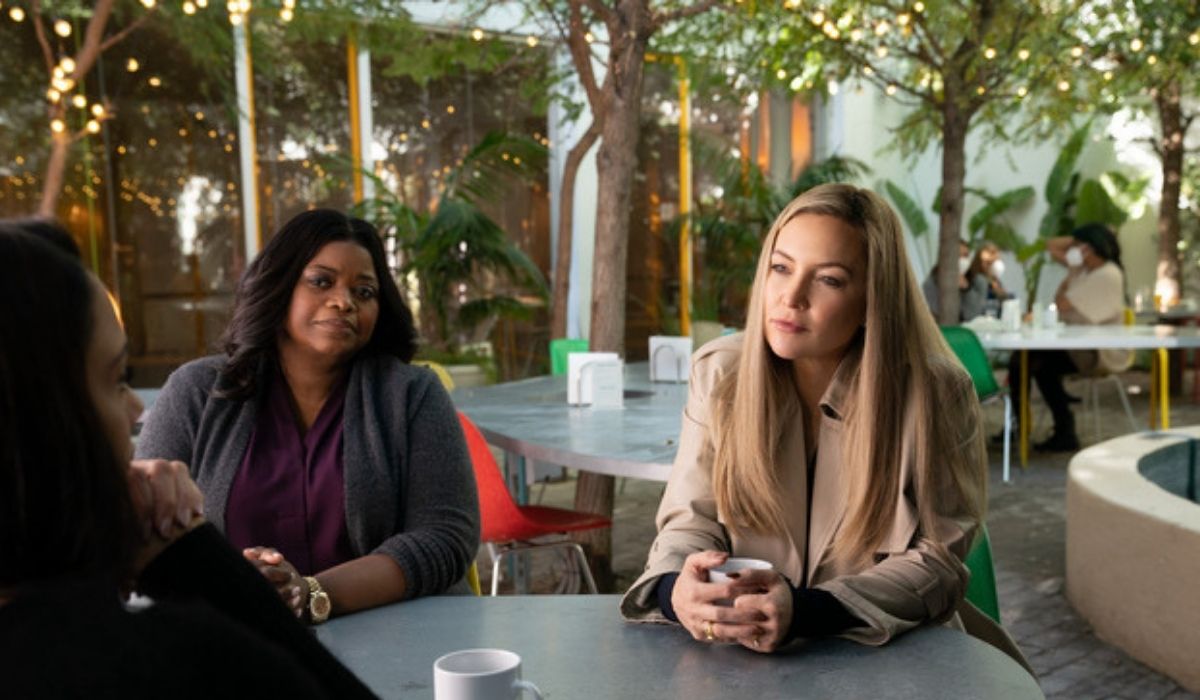 Octavia Spencer (Poppy) e Kate Hudson (Micah) In Truth Be Told Credits: Apple Tv Plus