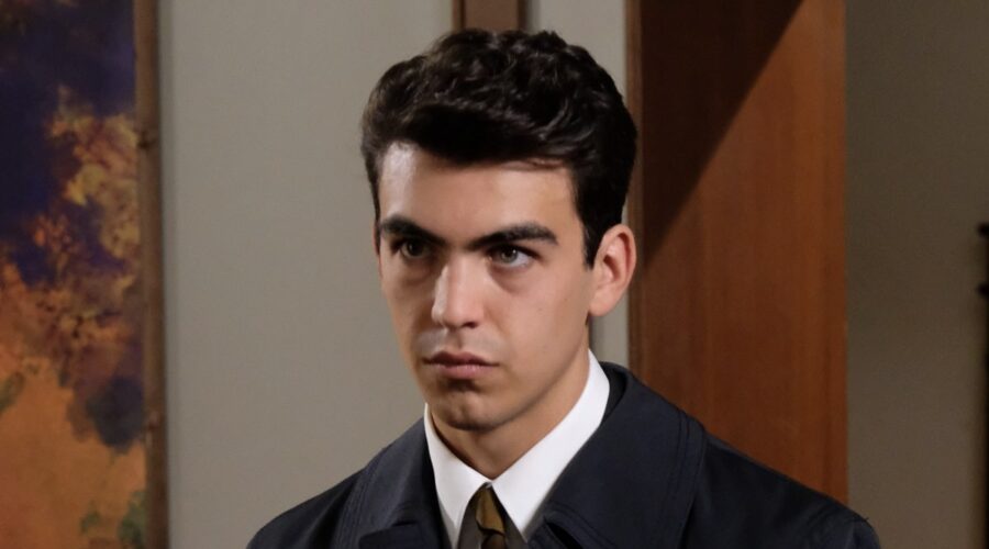 Pietro Conti interpretato da Andrea Savorelli in una scena de Il Paradiso Delle Signore 5. Credits: Rai