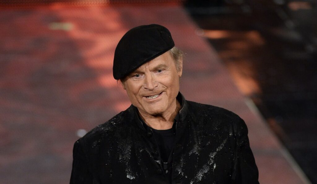 Don Matteo Terence Hill Se Ne Va