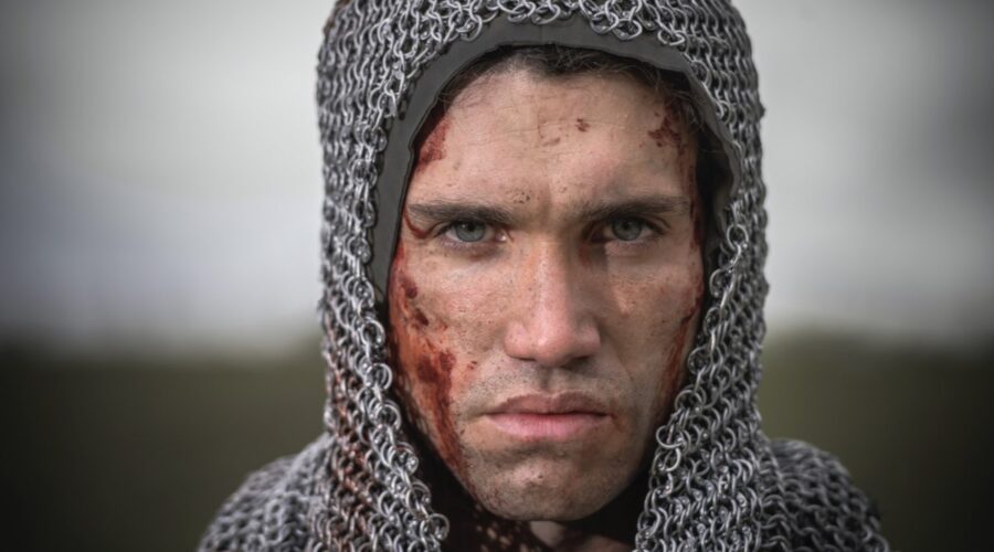 Jaime Lorente in una scena di “El Cid”, la seconda stagione dal 15 luglio su Prime Video. Credits: Amazon Studios.