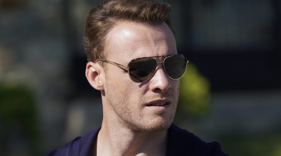 Love Is In The Air: Serkan Bolat interpretato da Kerem Bürsin. Credits: Mediaset