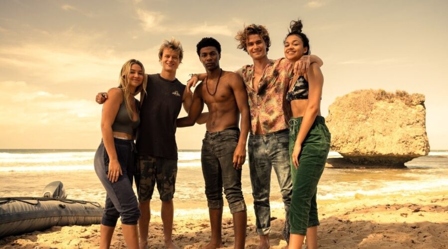 Outer Banks: Sarah (Madelyn Cline), JJ (Rudy Pankow), Pope (Jonathan Daviss), John B (Chase Stokes), Kiara (Madison Bailey). Credits: Netflix.