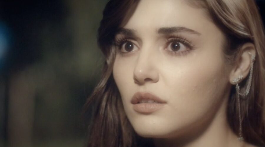 Love Is In The Air, episodio 48: Eda Yıldız interpretata da Hande Erçel. Credits: Mediaset